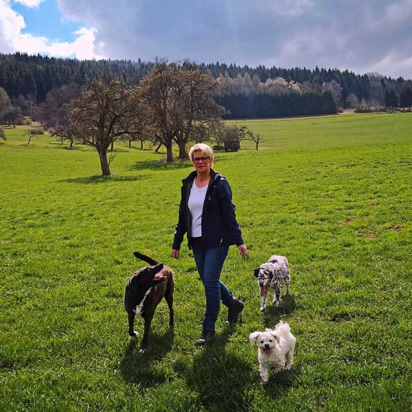 IMG 20190403 141231 Q  600x600 - Über mich